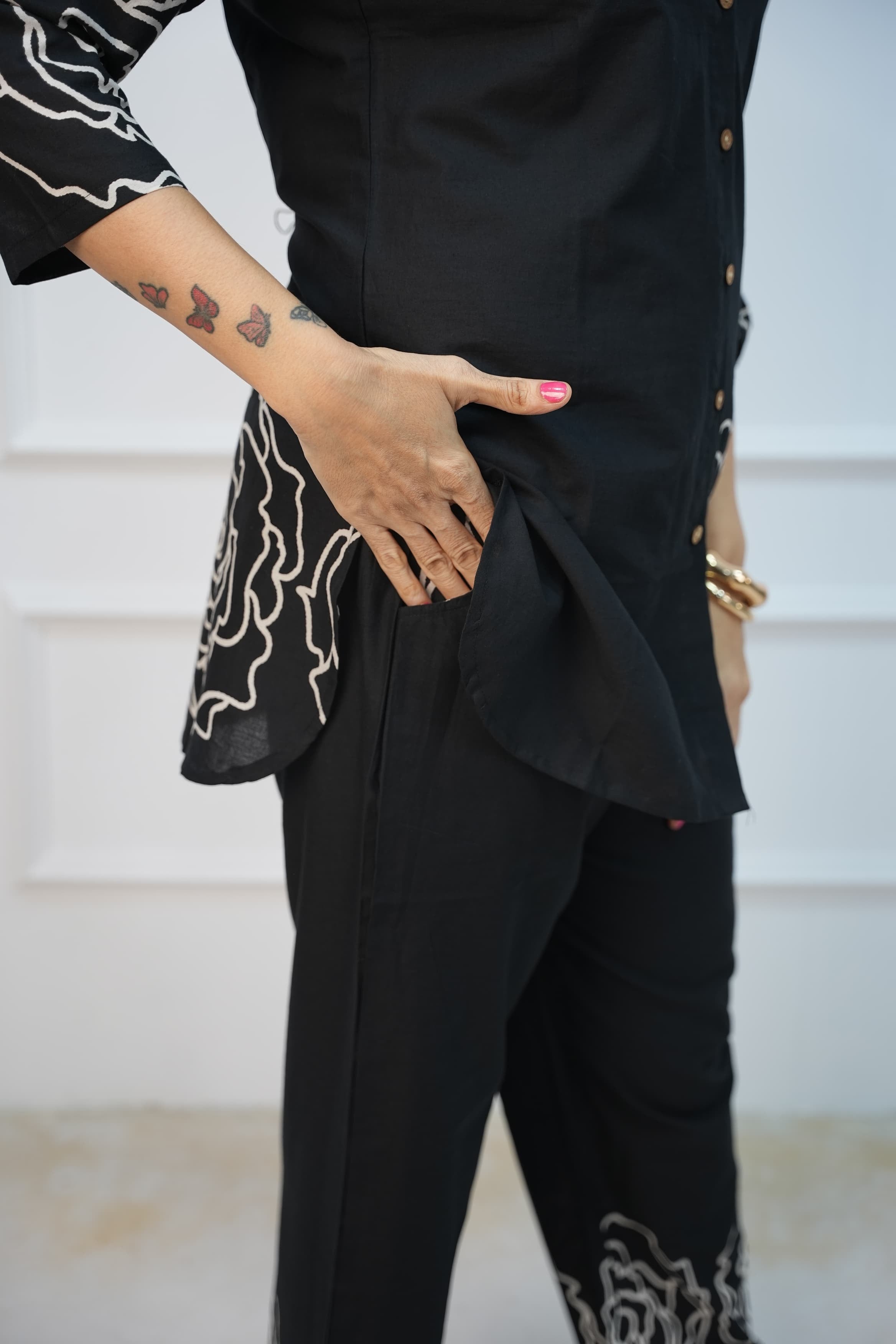 Black Rosette Feeding Co-ord