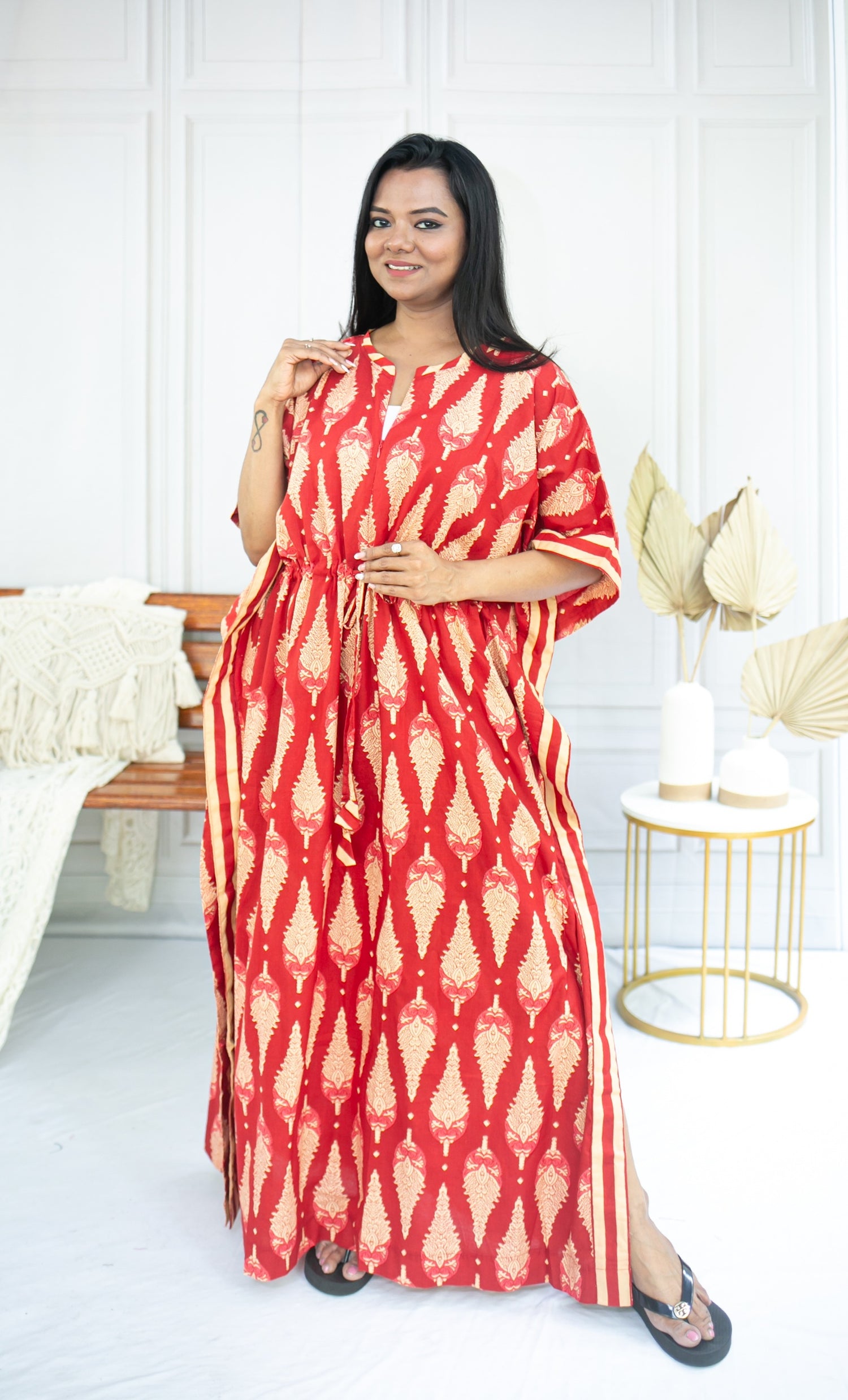 Red Line Feeding Kaftan