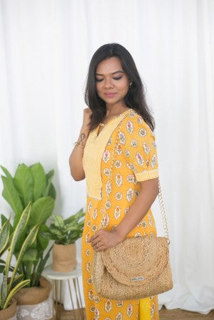 PRETTY FRAMED Maternity Feeding Kurta Top