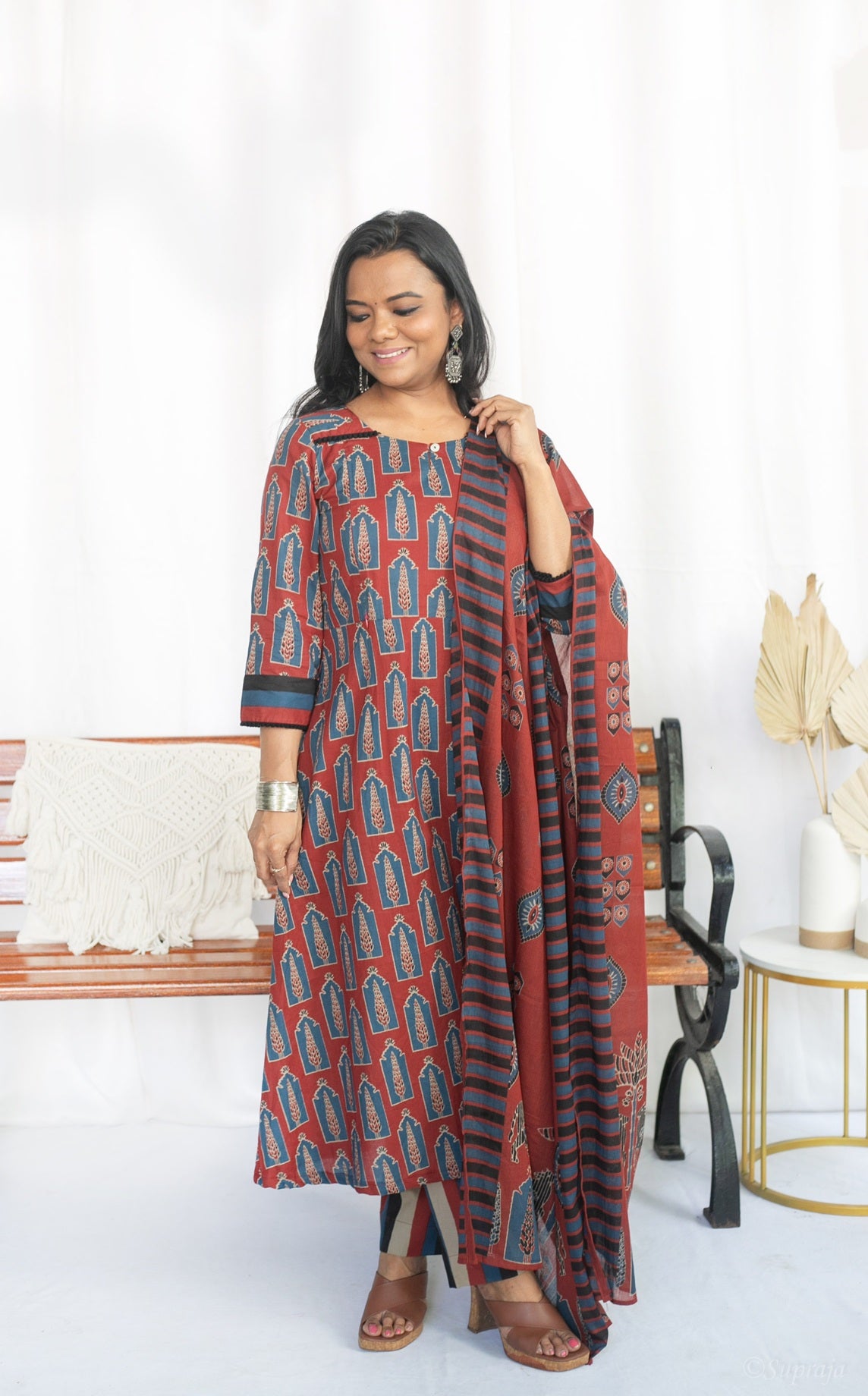 Neelam Maternity Feeding Kurta Set