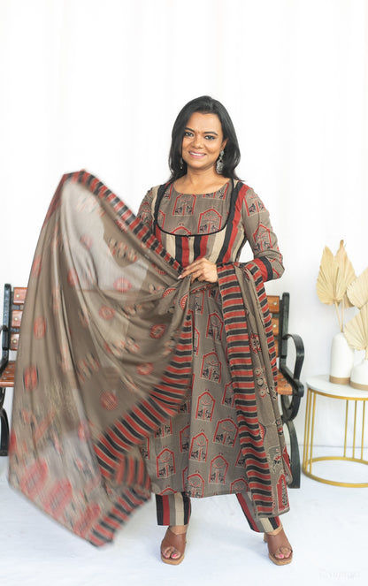 Terracotta Maternity Feeding Kurta Set