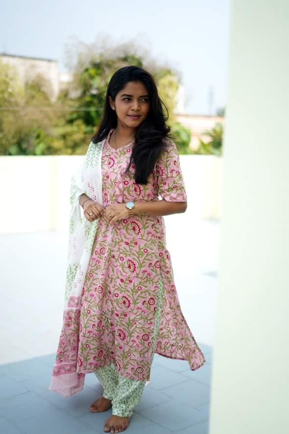 PINKY PEONY SALWAR SET