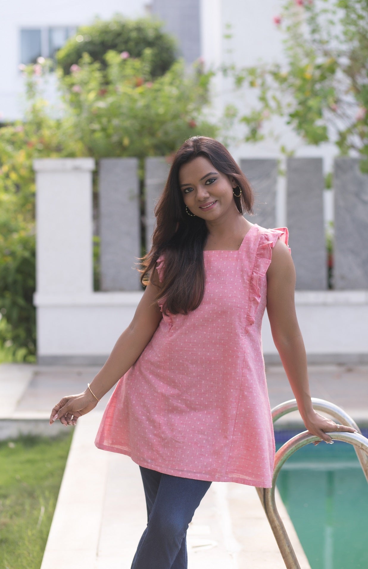 BLUSHING Sleeveless  Top