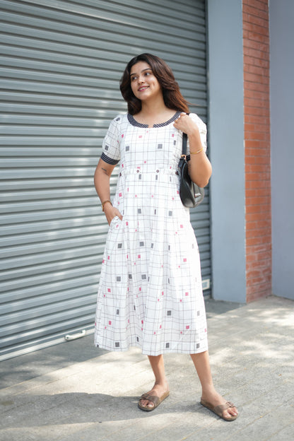 Sugar love maternity feeding dress