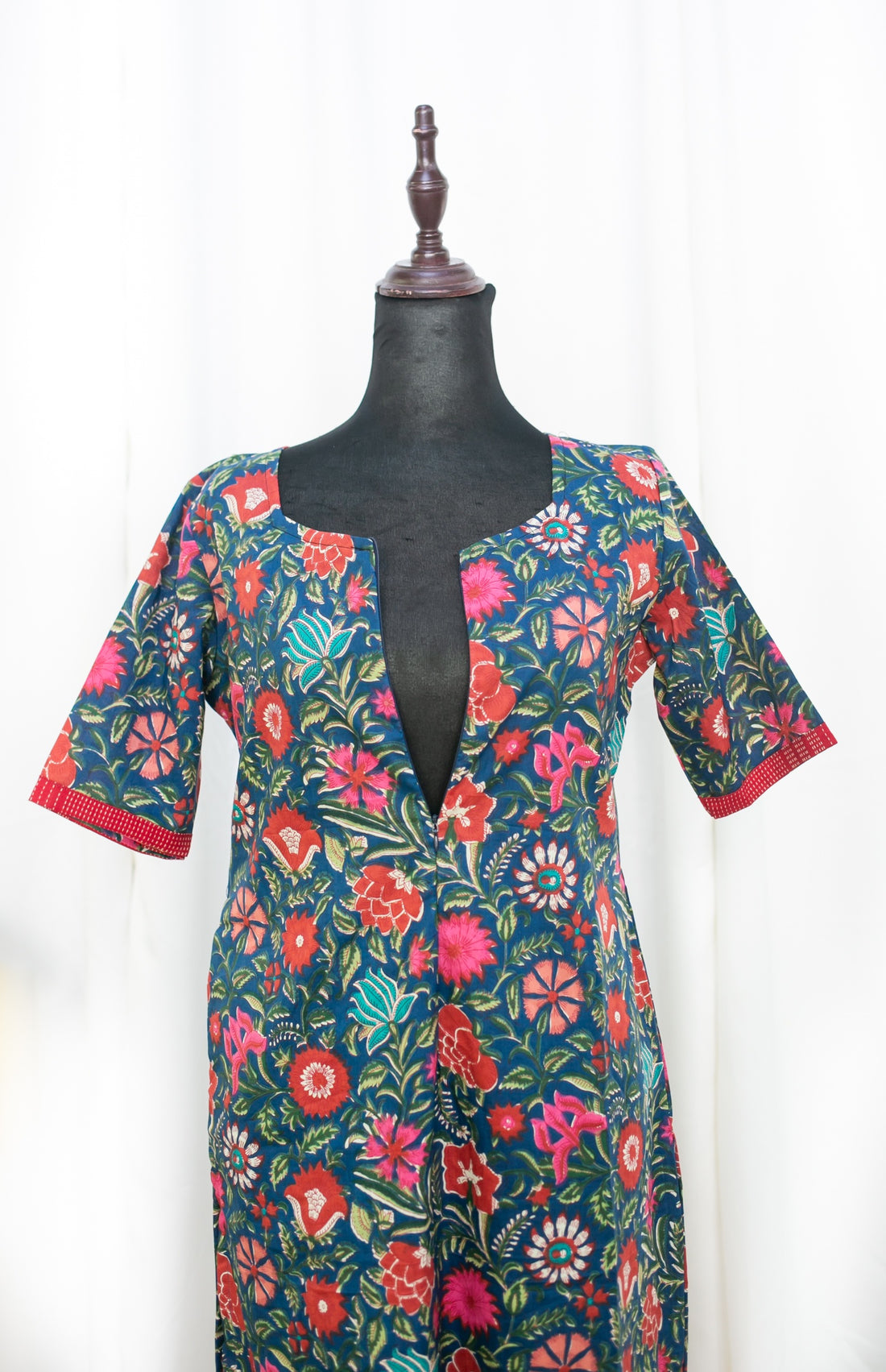 Floral Garden Feeding Kurta Top Center zip