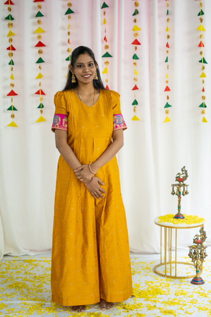 MANJAL VEYIL MAXI