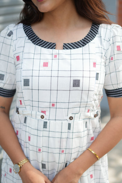 Sugar love maternity feeding dress