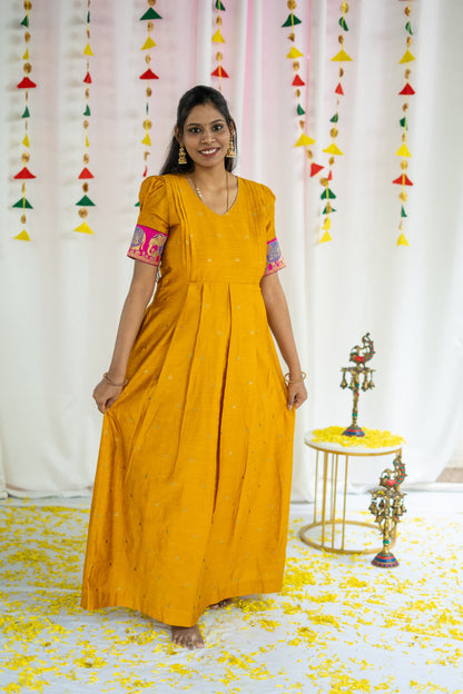 MANJAL VEYIL MAXI