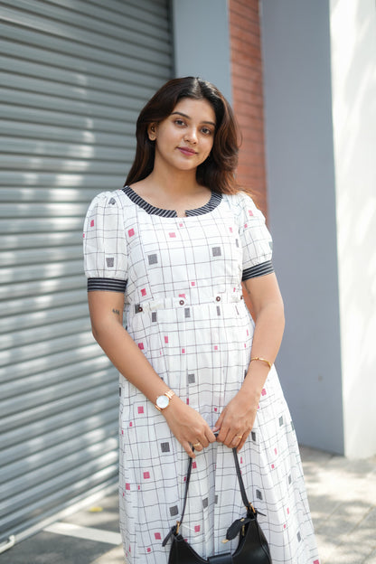 Sugar love maternity feeding dress