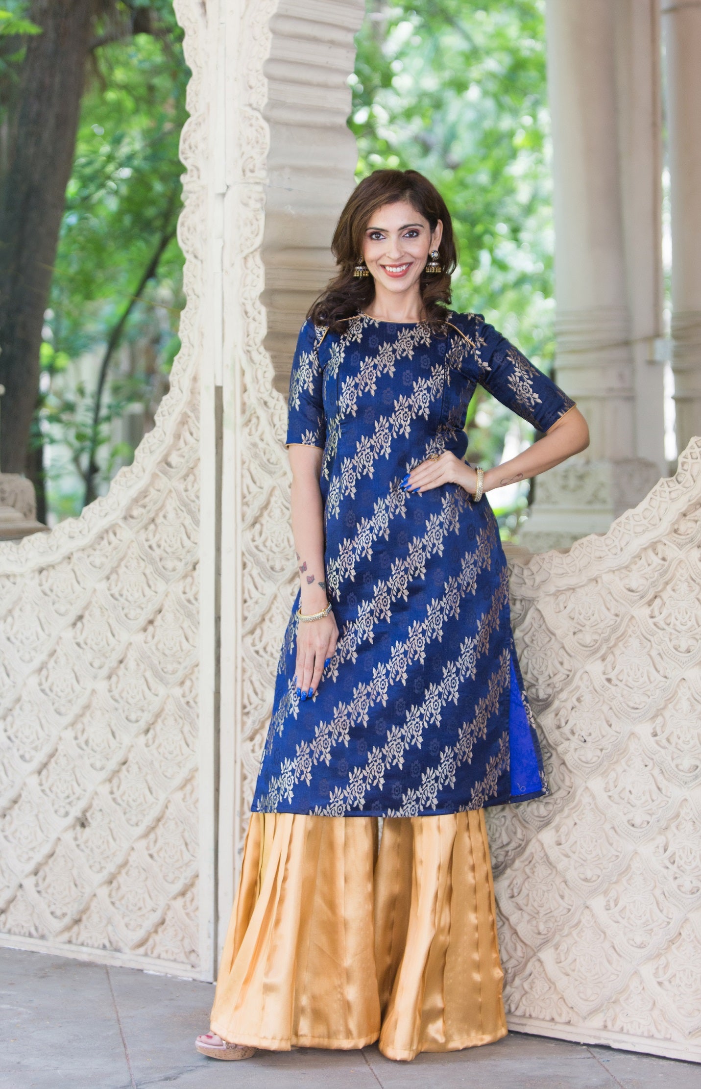 BLUE DIAMOND Maternity Feeding SHARARA 2 Piece set PRICE DROP